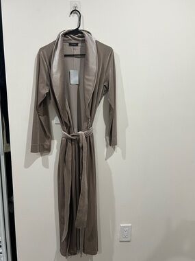 Natori Taupe Velvet Long Robe with Belt